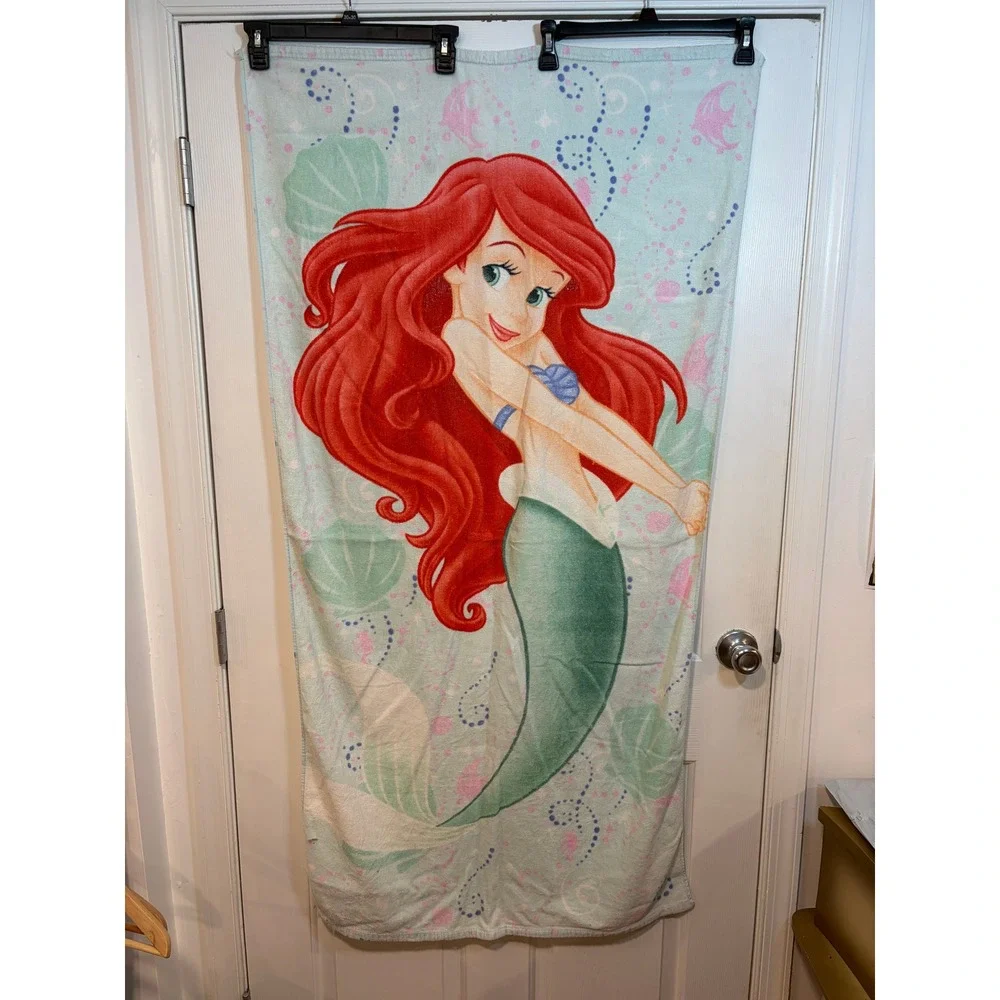 Disney Store Little Mermaid Ariel Beach Towel Cotton Pastel Green Cotton 55x29